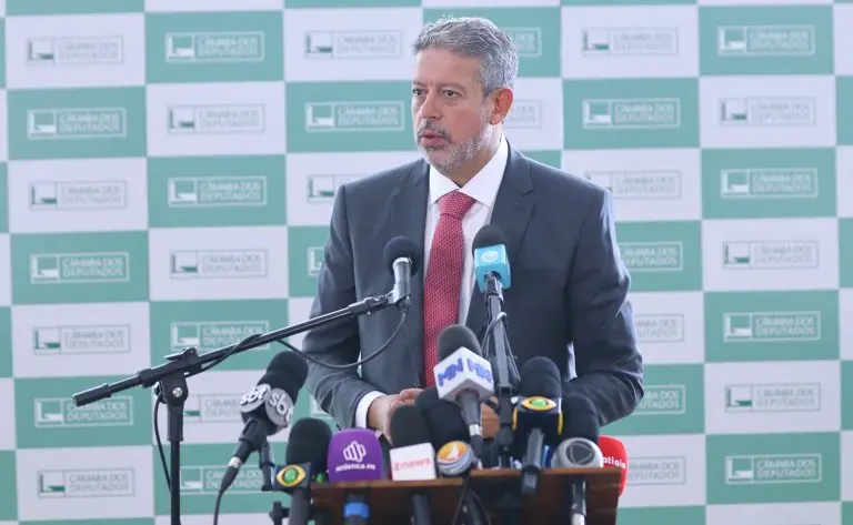 Diversos pontos da reforma serão regulamentados por leis complementares. | Foto: Câmara