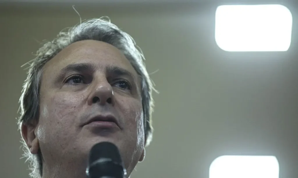 Ministro diz que muitos deixam a escola nessa fase para trabalhar. | Foto: Joedson Alves