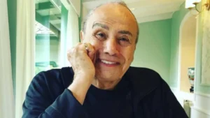 Stenio estaria sentindo fortes dores no quadril e nas pernas, mas está consciente e respirando normalmente. | Foto: Reprodução