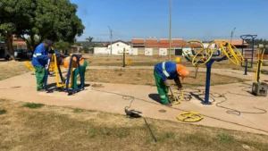 Por conta da quantidade elevada de espaços públicos, a manutenção se torna um desafio para a Comurg | Foto: Luciano Magalhães/Comurg
