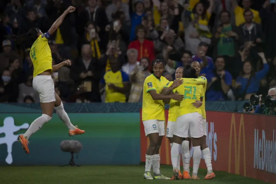 Brasil venceu na estreia e só depende de si para classificar (Foto: Thaís Magalhães/CBF)