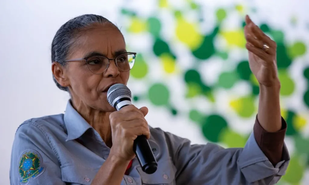 Brasília - 25/05/2023 A ministra do Meio Ambiente, Marina Silva, partipa da posse do novo presidente Instituto Chico Mendes de Conservação da Biodiversidade (ICMBio), Mauro Pires.    Foto: Fabio Rodrigues-Pozzebom/ Agência Brasil