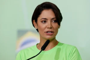 |Daniel Bialski assume a defesa de Michelle Bolsonaro no caso das joias