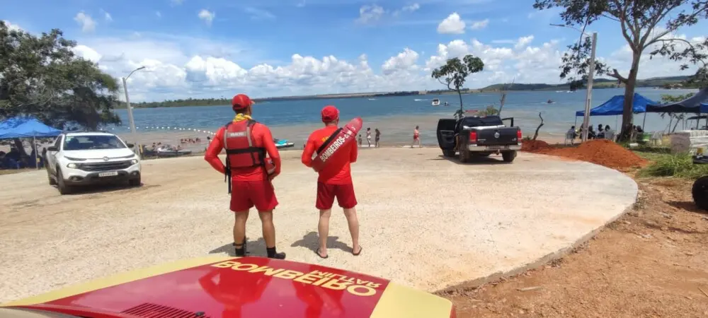 O Corpo de Bombeiros alerta que o número de acidentes envolvendo lagos, rios, cachoeiras e piscinas têm aumentado de forma alarmante e que a prevenção é a melhor proteção | Foto: Divulgação