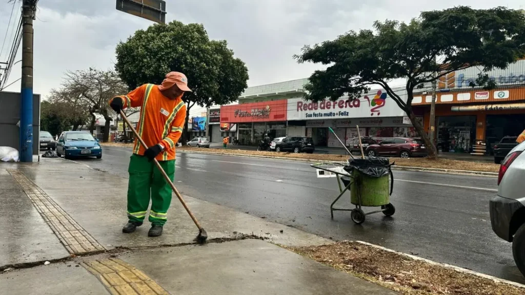O objetivo da Comurg é remover os entulhos e galhos em todos os bairros, principalmente em locais com descarte clandestino. | Foto: Divulgação