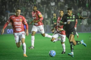 Após 5 anos, Tigrão volta a vencer em Caxias do Sul e, de quebra, encerra jejum na Série B (Foto: Gabriel Tadiotto / ECJuventude)