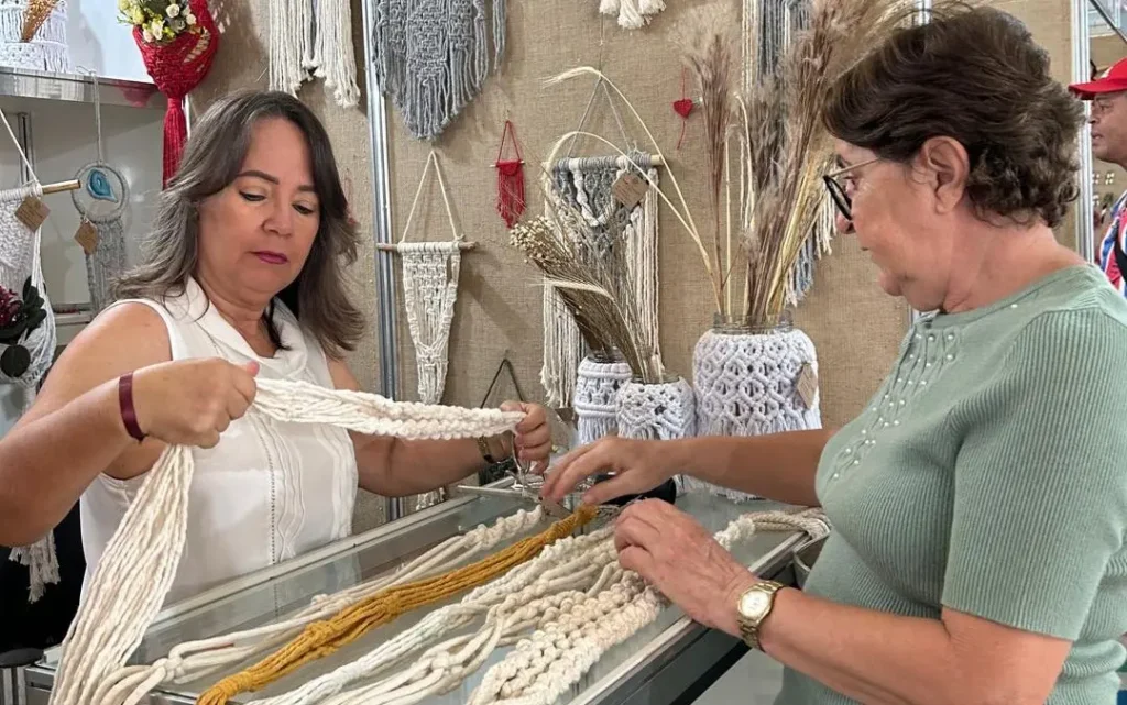 O evento terá 46 estandes com trabalhos artesanais de todo o estado, praça de alimentação, espaço kids, oficinas de artesanato e atrações culturais | Foto: Secretaria da Retomada