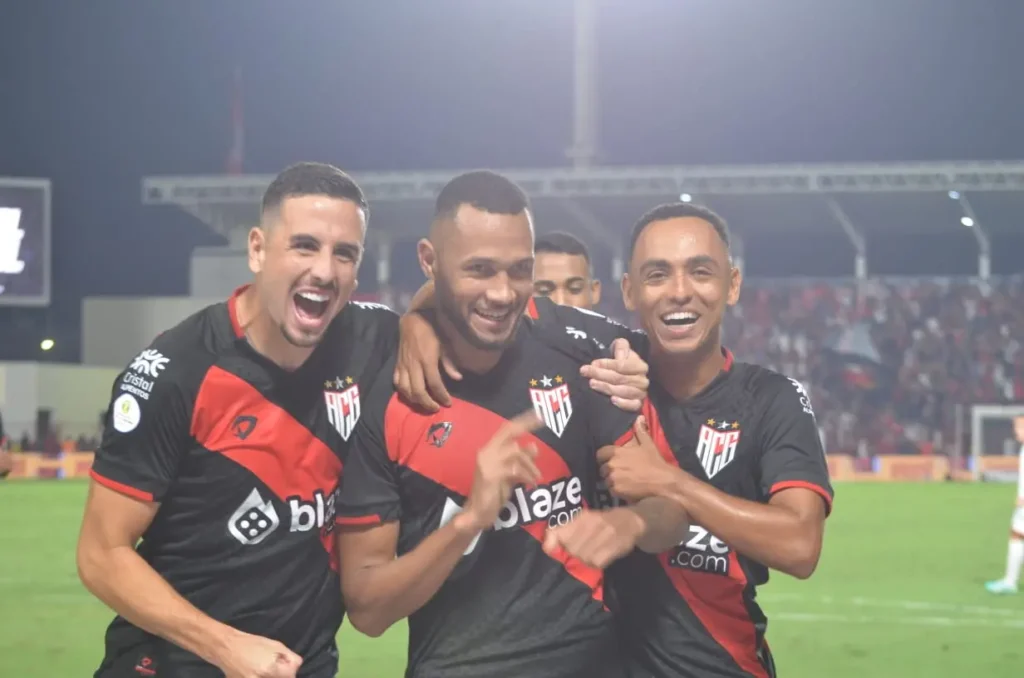 Jair Ventura ganha primeiro jogo à frente do rubro-negro (Foto: Afonso Cardoso)