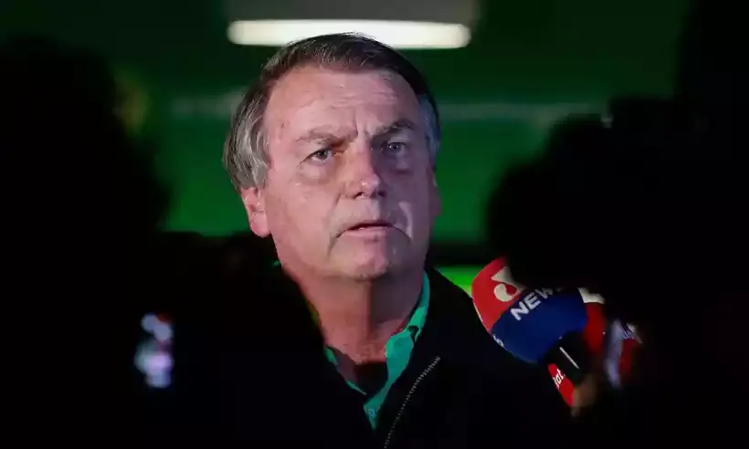 Bolsonaro confessa que enviou mensagem a empresário com ataques ao STF
