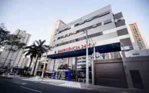 A mãe teria tirado o filho da água e chamado o pai, que tentou reanimar a criança. Sem sucesso, a família chamou uma equipe do Serviço de Atendimento Móvel de Urgência. | Foto: Divulgação / Hospital Premium