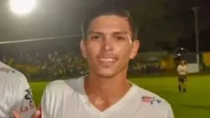 jogador-de-futebol-crocodilo|