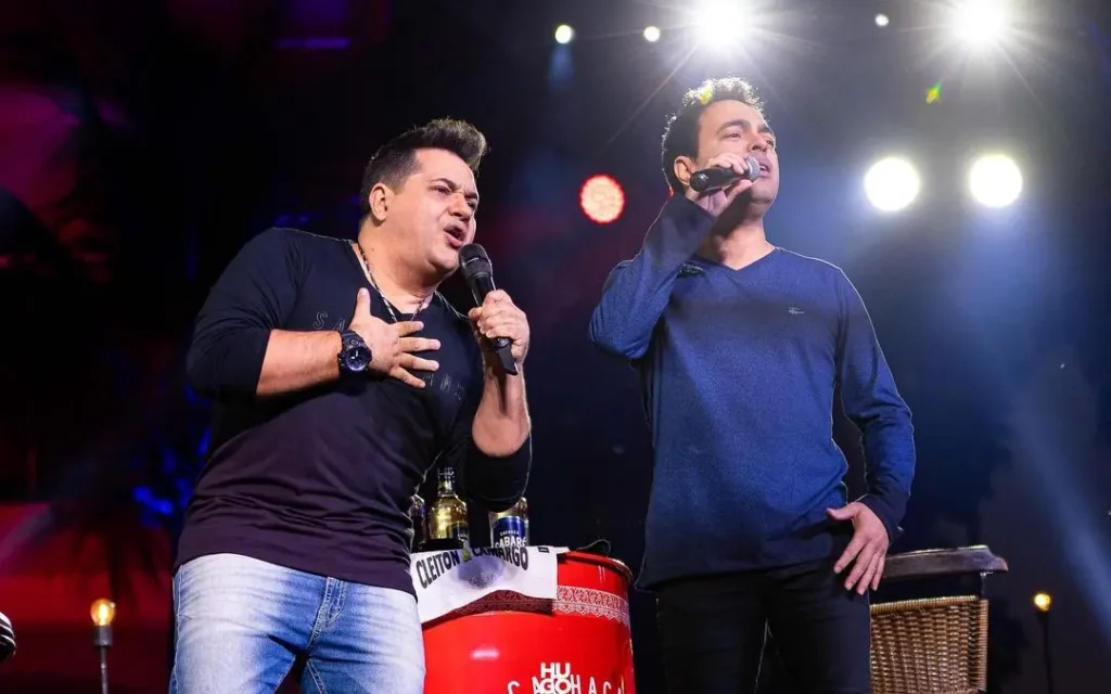 Com a presença de amigos e familiares, Cleiton e Camargo emocionam a todos na gravação de seu novo projeto audiovisual | Foto: Reprodução/Instagram/@cleitonecamargooficial