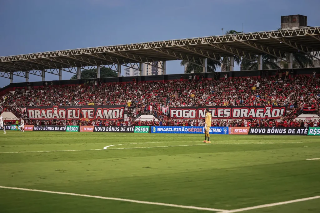 Atlético-GO não sabe o que é uma derrota há cinco jogos, enquanto o Juventude há quatro partidas (Foto: Ingryd Oliveira/ACG)
