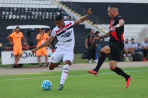 Dragão perdeu a invencibilidade de seis partidas na Série B (Foto: João Victor Menezes / Agência Botafogo)
