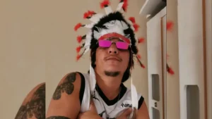 O primeiro vídeo dele a viralizar, foi um vídeo onde ele mostra um pouco das feiras mais conhecidas de Goiânia, a feira da marreta. | Foto: Reprodução
