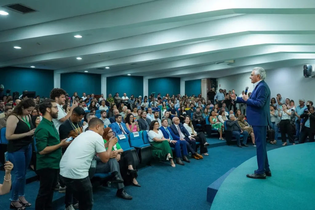 Já assinaram termo de efetivo exercício 80 técnicos e analistas ambientais aprovados em certame realizado em março. | Foto: Divulgação