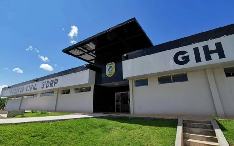 O suspeito fugiu em um carro prata, que também não foi encontrado. | Foto: Divulgação / PCGO