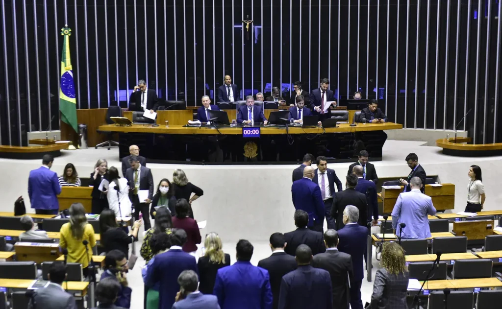 Proposta faz parte da minirreforma eleitoral. | Foto: Zeca Ribeiro / Câmara dos Deputados