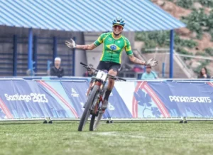 Raiza Goulão conquistou uma bronze no ciclismo cross-country (Foto: Wander Roberto/COB)