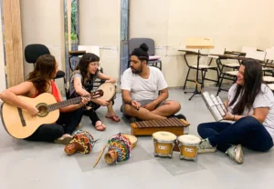 A Musicoterapia é uma ciência que utiliza a música para, acima de tudo, desenvolver as potencialidades do indivíduo | Foto: Arquivo Pessoal