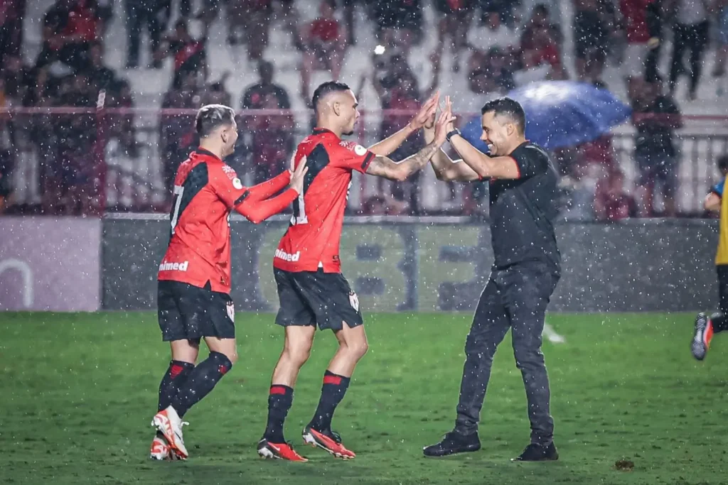 Equipe já conquistou 29 pontos em 13 jogos no segundo turno (Foto: Ingryd Oliveira)