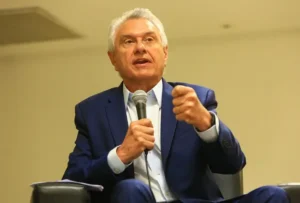Em entrevista, Caiado destaca que série de resultados positivos do Estado vem do respeito ao dinheiro público e gestão profissional | Foto: Junior Guimarães
