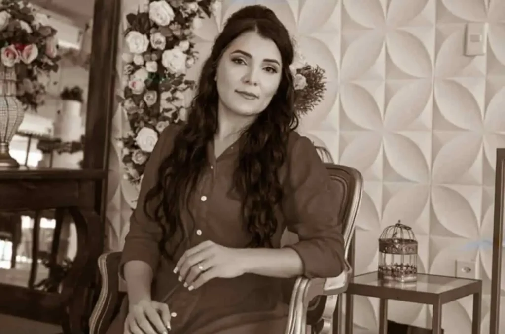 O esposo da cantora, Ederlan Mariano, reconheceu o corpo de sua esposa. | Foto: Reprodução