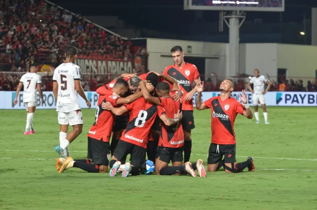 Dono da melhor campanha do segundo turno, o rubro-negro chegou ao quinto jogo dentro de casa sem perder (Foto: Afonso Cardoso)