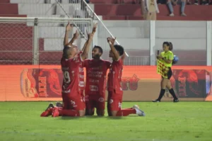 Com a vitória, o Tigre está em nono lugar na tabela e se mantém na disputa pelo acesso. (Foto: Afonso Cardoso)