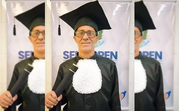 Solenidade de entrega dos diplomas de conclusão, teve a presença de professores e pedagogos | Foto: Reprodução