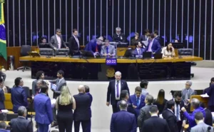 Agora, a proposta segue ao Senado. | Foto: Senado