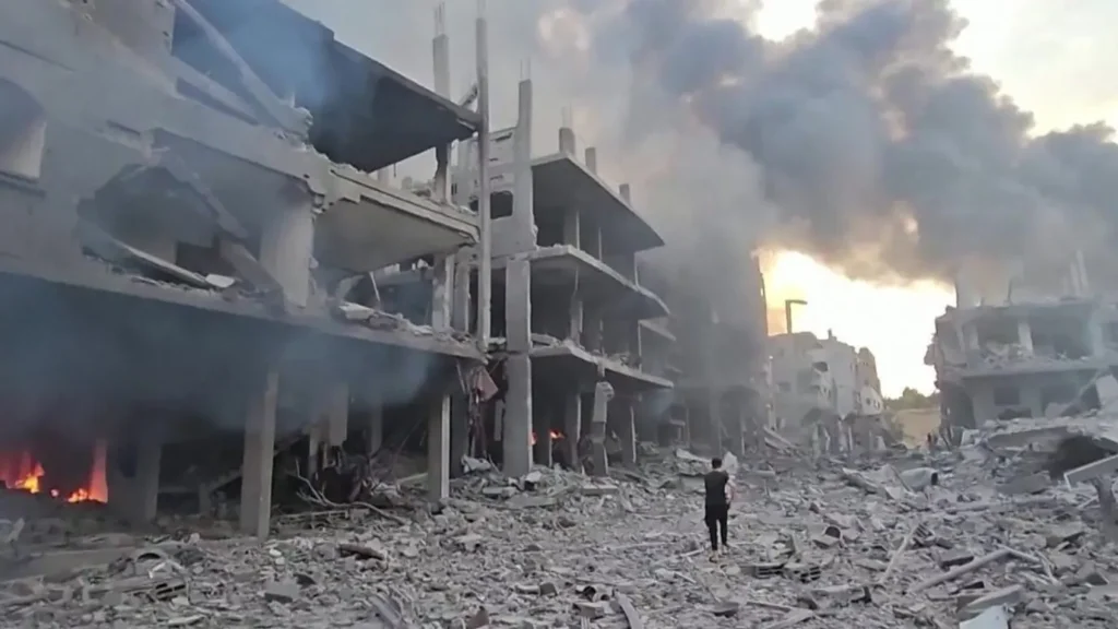 É estimado que mais da metade da população de Gaza (mais de 1 milhão) tenha se movido para o sul na cidade de Rafah | Foto: Reprodução/BBC