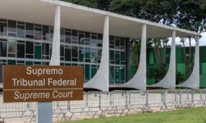 Deputada é denunciada por porte ilegal de arma e constrangimento. | Foto: Agência Brasil