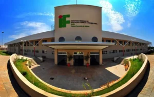 O candidato aprovado terá carga horária de 40 horas semanais e a remuneração varia de R$ 3.412,63 a R$ 6.356,02 | Foto: Divulgação/IFG