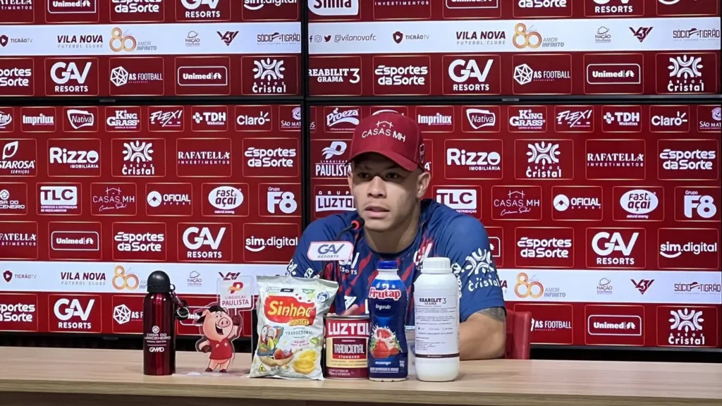 Caio Dantas acredita que mesmo fora de casa o Vila tem chances de conquistar os três pontos (Reprodução/ Vila Nova)