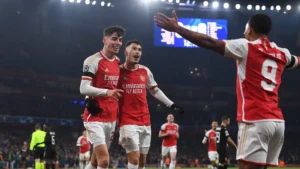 O Arsenal goleou o Lens por 6 a 0 e se classificou para as oitavas (Divulgação/Arsenal)