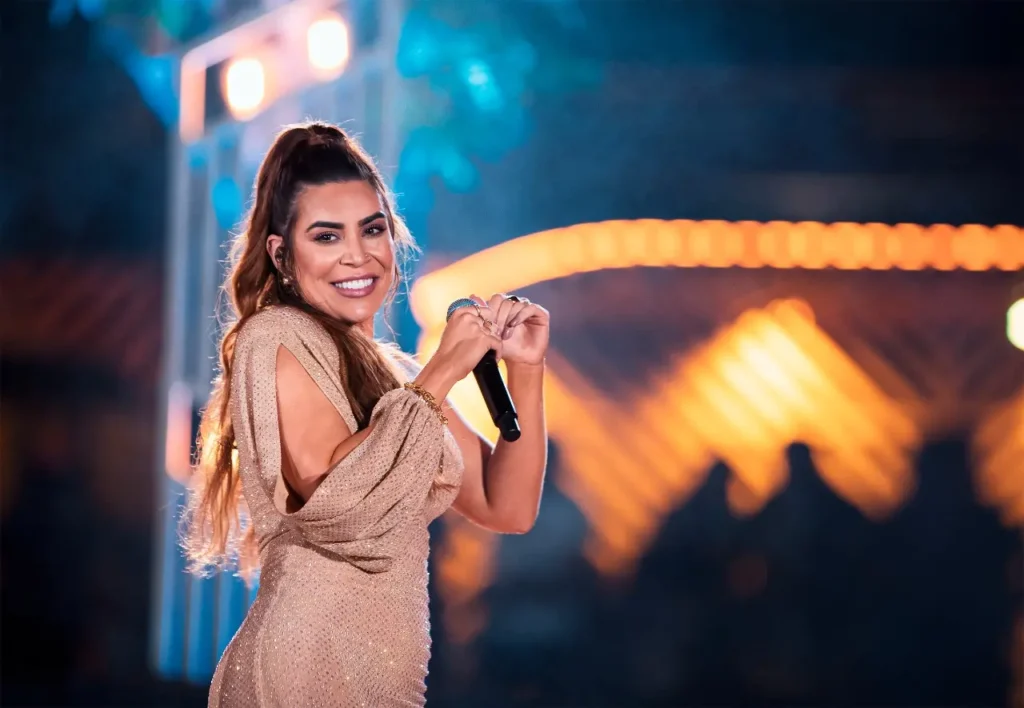 Naiara não assume um relacionamento publicamente desde que se divorciou de Rafael Cabral, com quem ficou casada durante nove anos | Foto: Reprodução