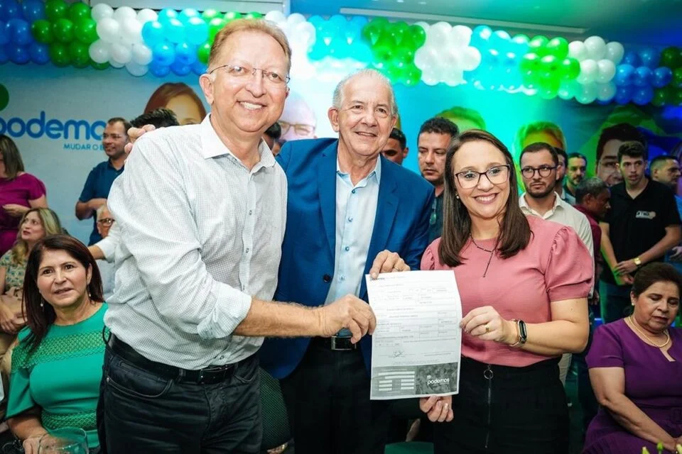 João Campos usa redes sociais para confirmar filiação ao Podemos e conta com presença da presidente nacional da sigla e outras autoridades. | Foto: Reprodução - Instagram