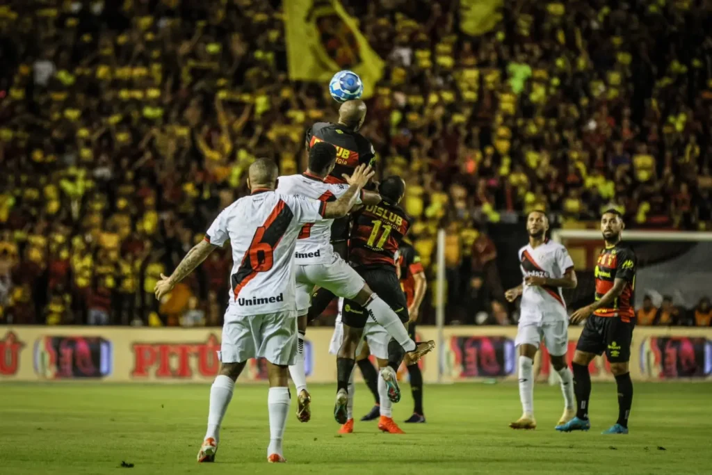 Em disputa pelo acesso, o empate foi melhor para o Dragão (Foto: Rafael Bandeira)