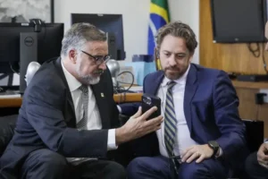 Ministro Paulo Pimenta e CEO Will Cathcart se reúnem no Planalto para alinhar ações | Foto: Gabriel Della Giustina