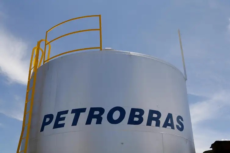 Apesar de cenário externo favorável, gasolina subiu 12% até novembro | Foto: Agência Petrobras/ Geraldo Falcão