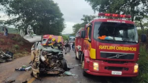 De acordo com dados divulgados pelo CBMGO, a corporação atendeu 170 acidentes rodoviários e 288 acidentes com veículos presos em ferragens, no ano de 2022 | Foto: Divulgação/Bombeiros