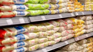 No caso do arroz e feijão, esses produtos base da alimentação terão novas altas | Foto: Reprodução