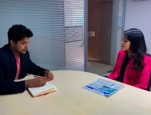 Até agora, Fernanda tem liderado a bancada de oposição, conhecida como “Bancada da Independência”, e recebeu um forte apoio popular, motivado pelo desejo de mudanças e renovação na política | Foto: O Hoje