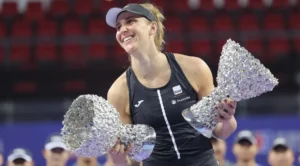 2023 foi um ano de ouro para a tenista, que conquistou títulos inéditos na carreira (Divulgação/WTA Elite Trophy)