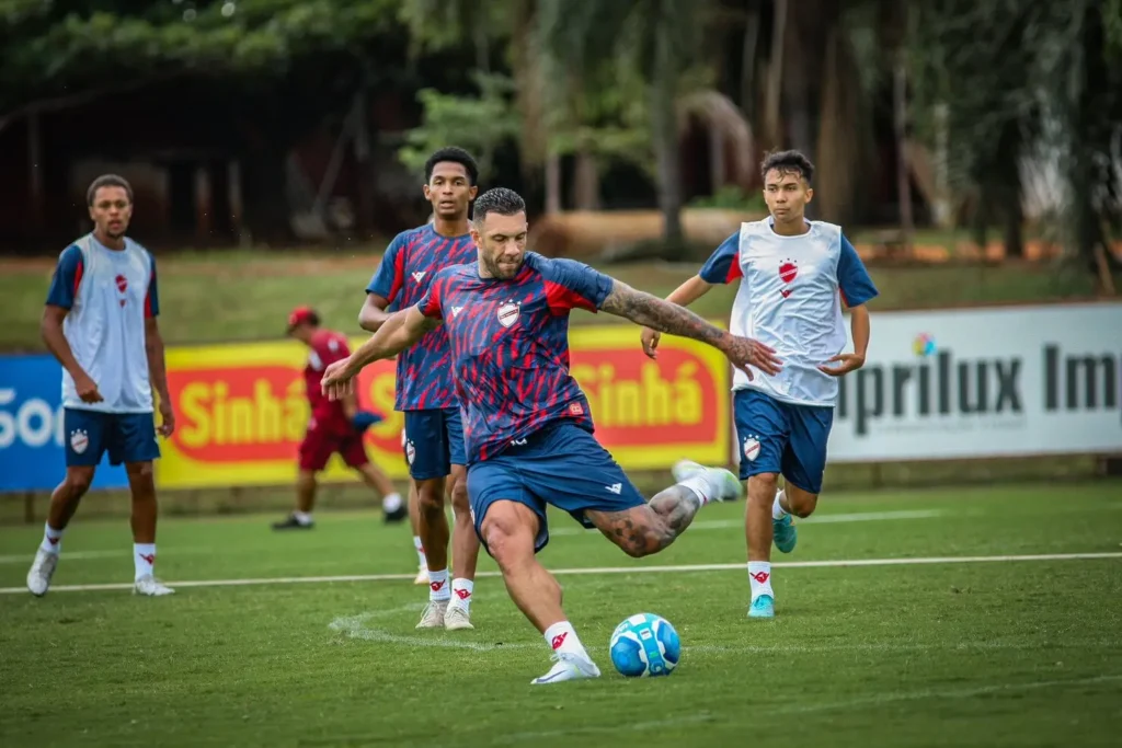 Vila Nova começa os trabalhos para estreia no Goianão 2024(Foto: Beto Correa)
