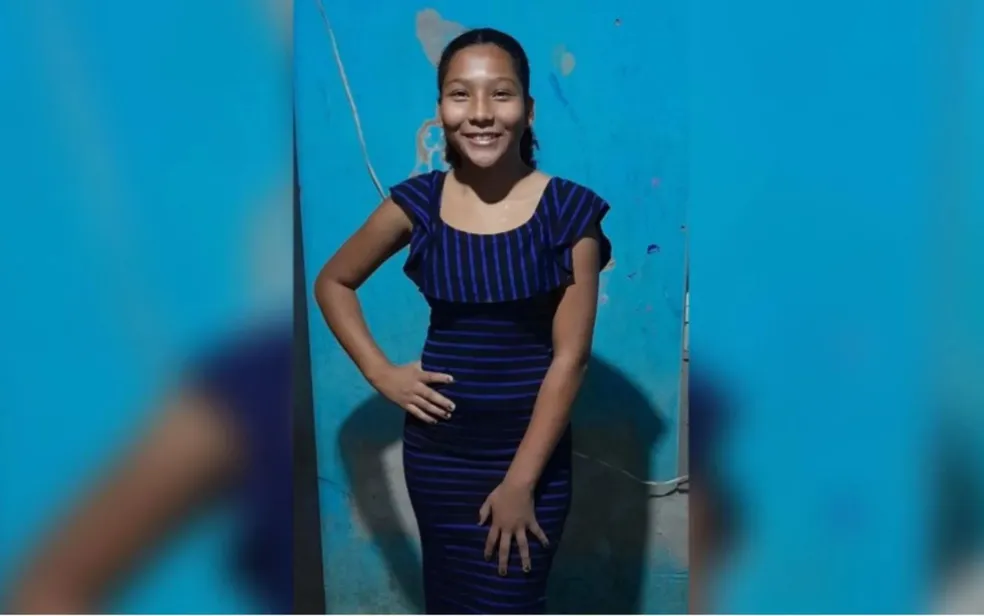 Adolescente está desaparecida desde a tarde de quinta-feira (30). Informações que ajudem nas buscas por Amélia Vitória de Jesus podem ser repassadas pelo número 197. | Foto: Reprodução