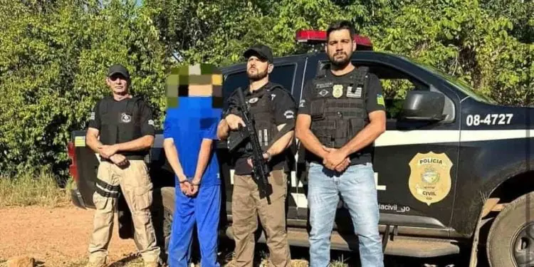 O corpo de uma das vítimas foi encontrado seminu. | Foto: Divulgação