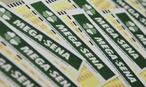 Foram sorteadas as dezenas 01, 26, 31, 34, 42 e 45. | Foto: Agência Brasil