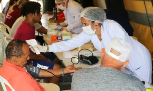DF diz que ela foi orientada a voltar se tivesse sintomas preocupantes. | Foto: Agência Brasil